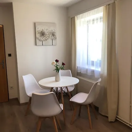 Podfaustinkou *